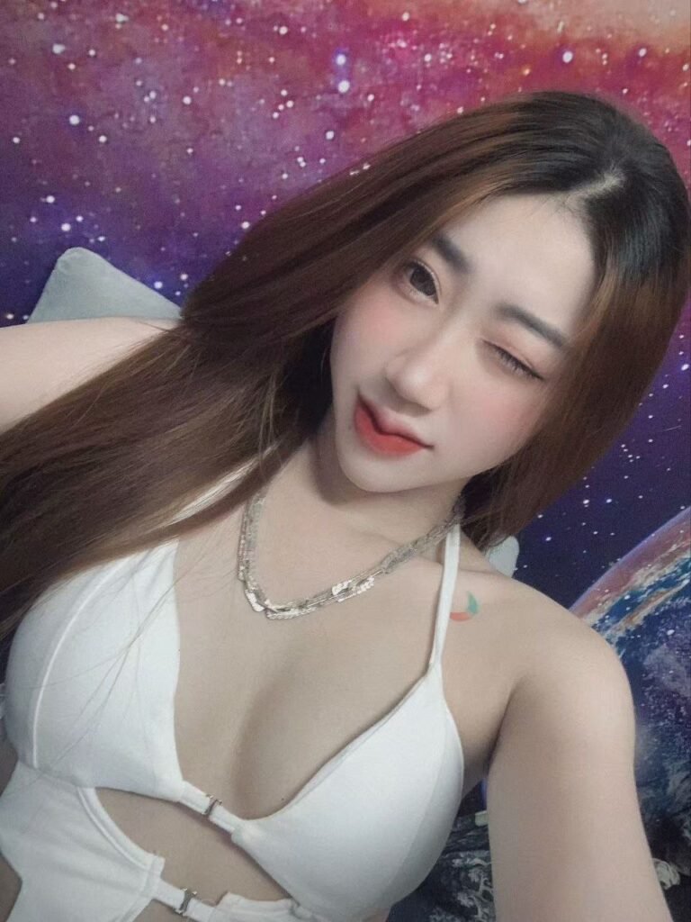 Lina 20yo - Vietnamese SRI HARTAMAS Escort