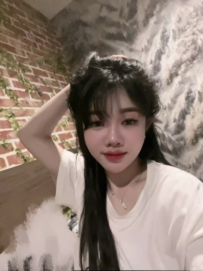 Enni - Vietnamese Escort TAMAN DESA