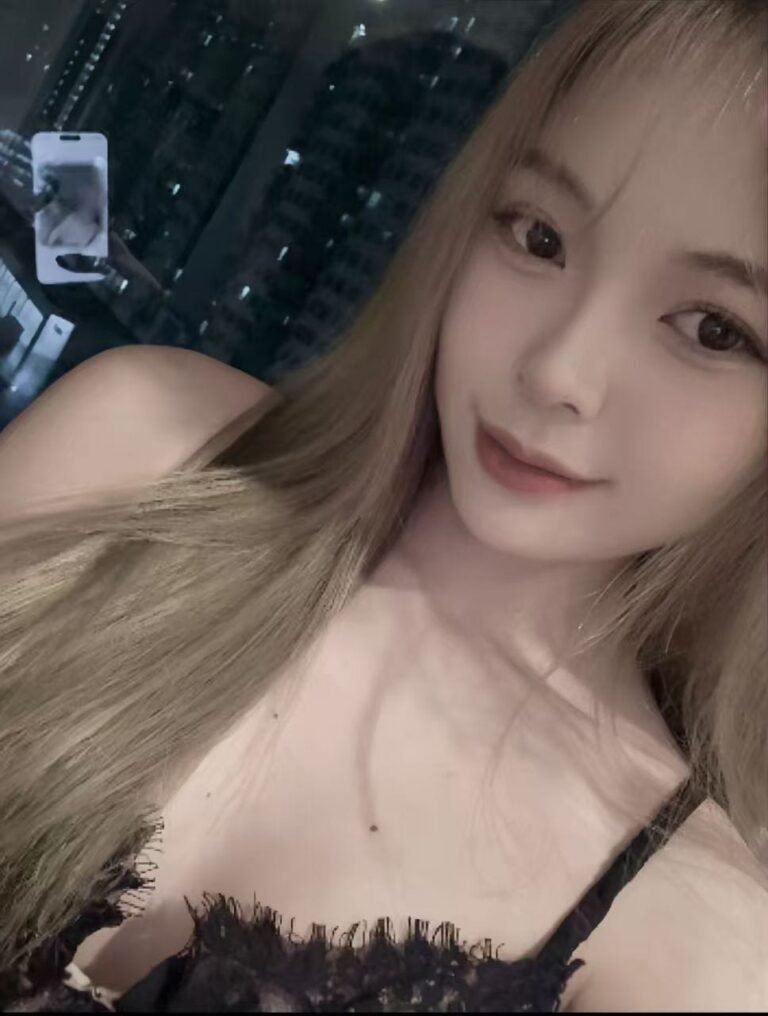 Mina-2 Vietnamese - KUCHAI LAMA Premium Escort
