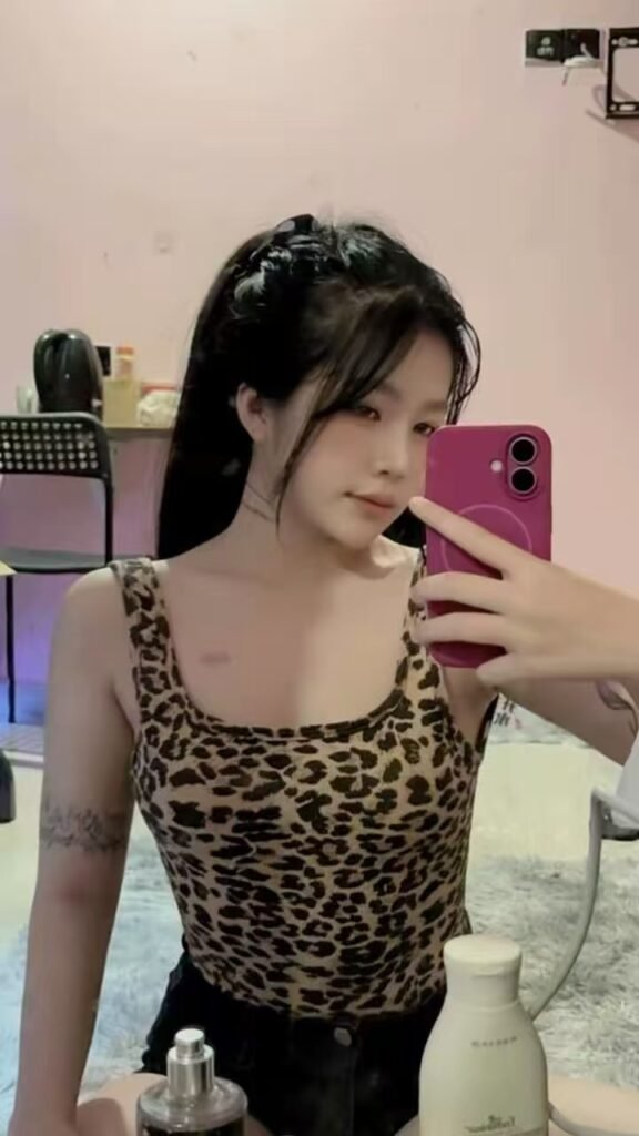 Mina main profile photo in KUCHAI LAMA
