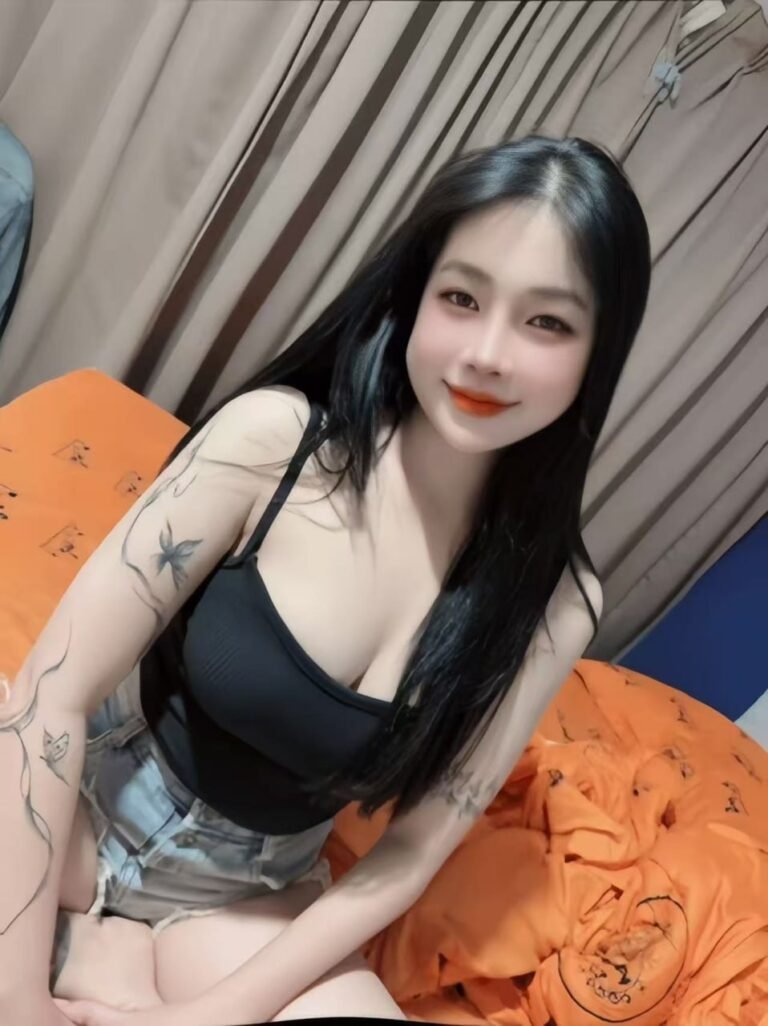 Mina 21yo - Vietnamese KUCHAI LAMA Escort