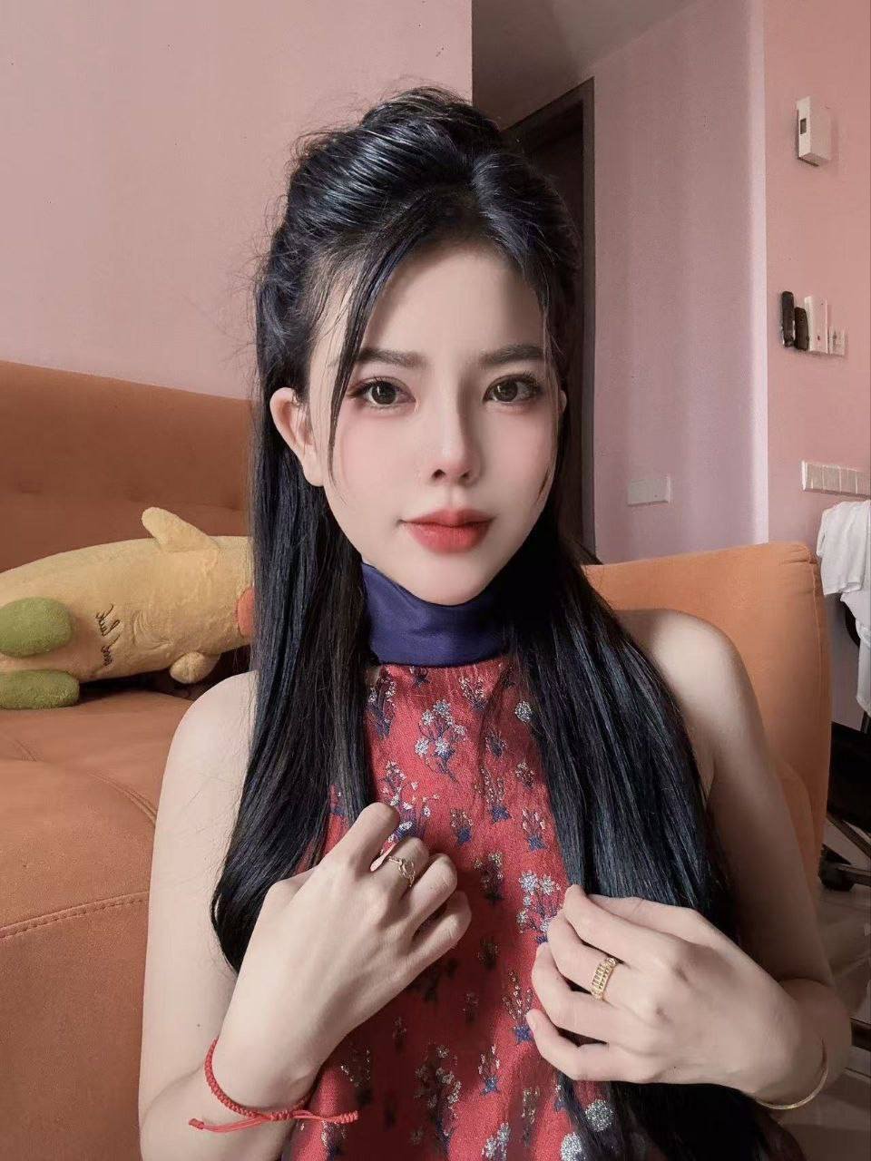 Julia profile photo