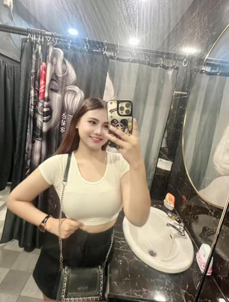 Meet Noey - Thai Escort CHERAS