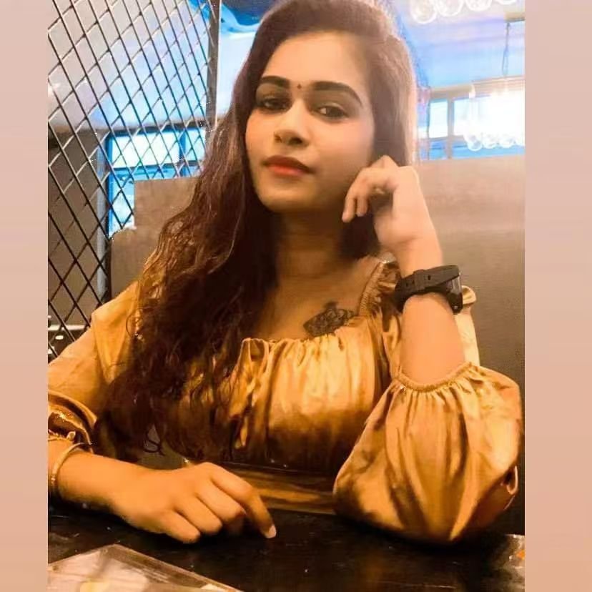 Pretty profile photo
