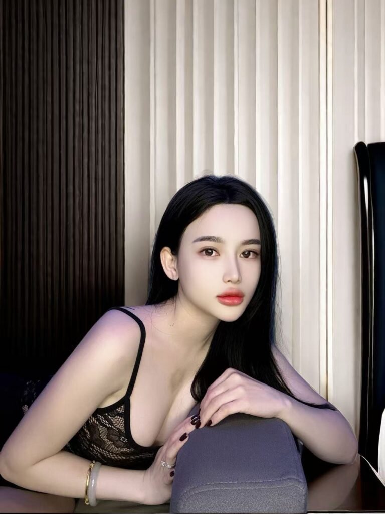 Meet Tiffany - Vietnamese Escort SRI HARTAMAS