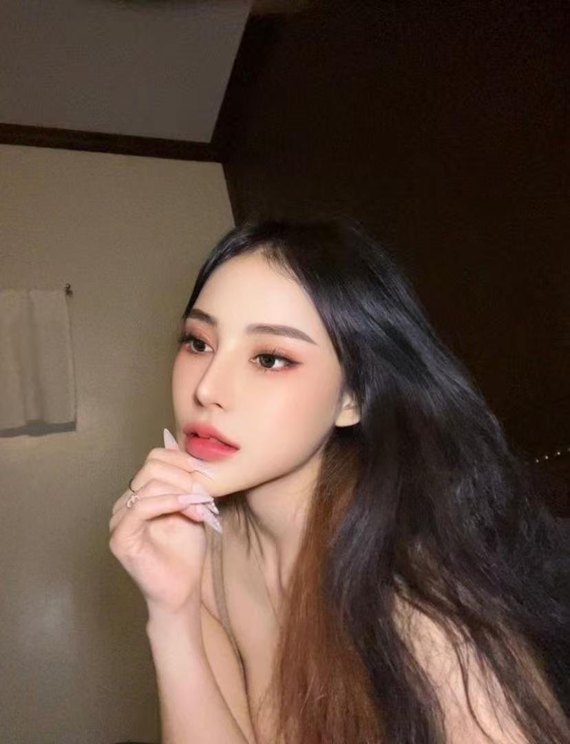 Una profile photo