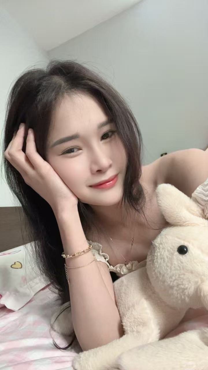 Jennifer 资料照片