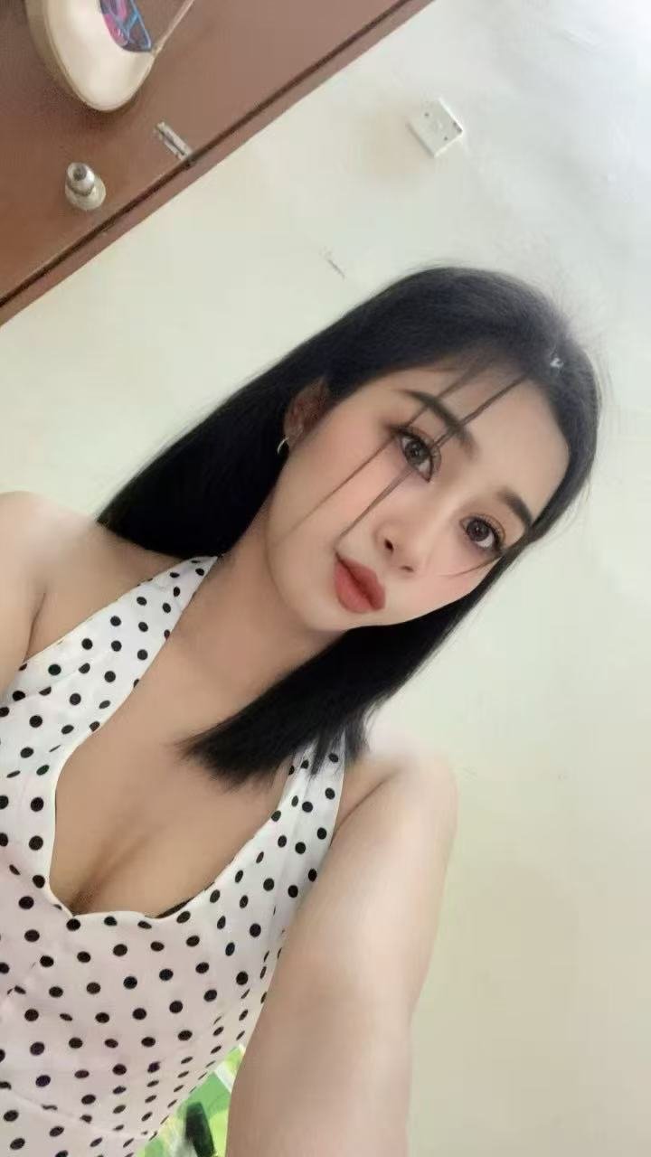Chrissy profile photo