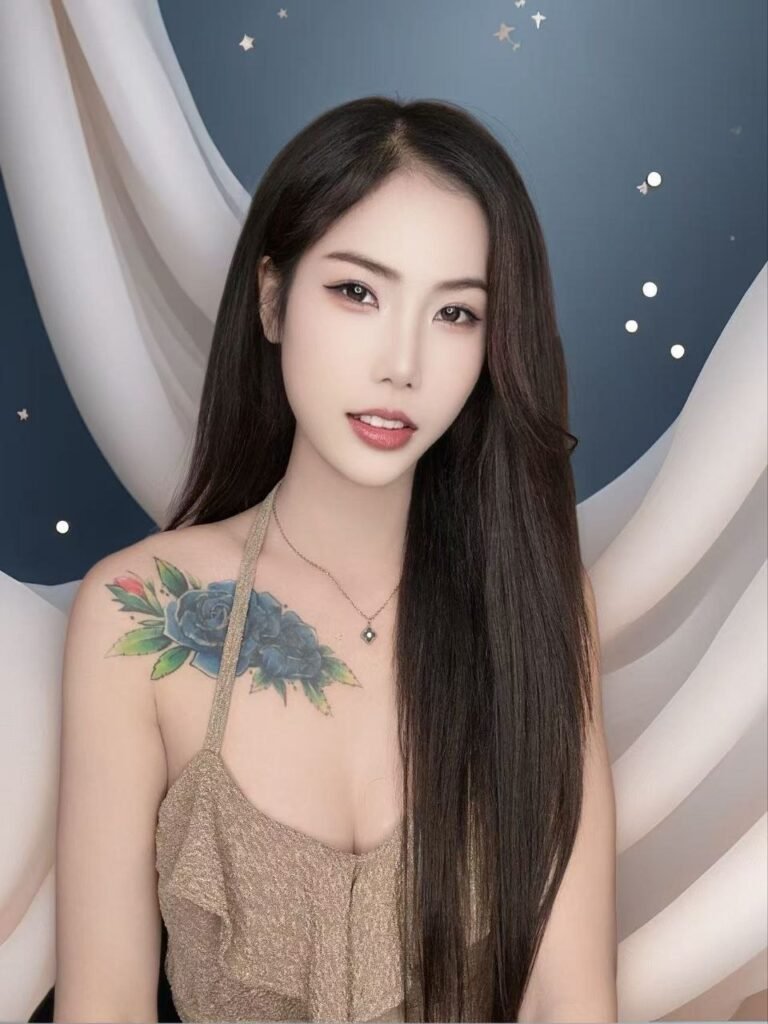 Meet Stella - Thai Escort TAMAN DESA