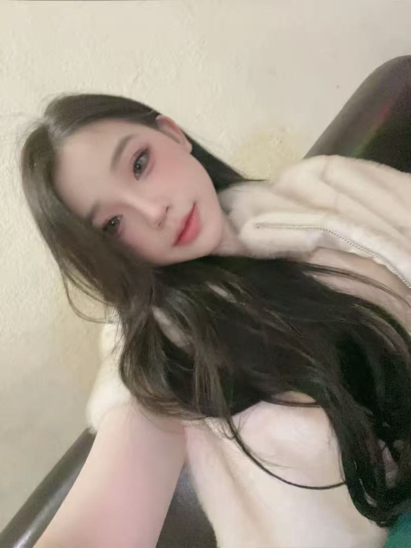 July profile photo