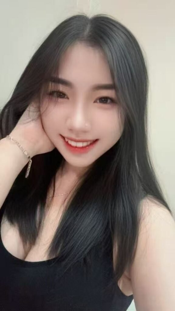 Anh Anh in PETALING JAYA