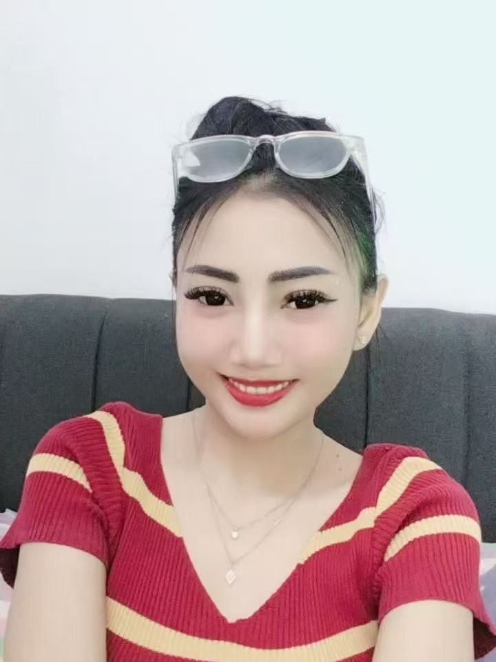 Shafira in KUCHAI LAMA