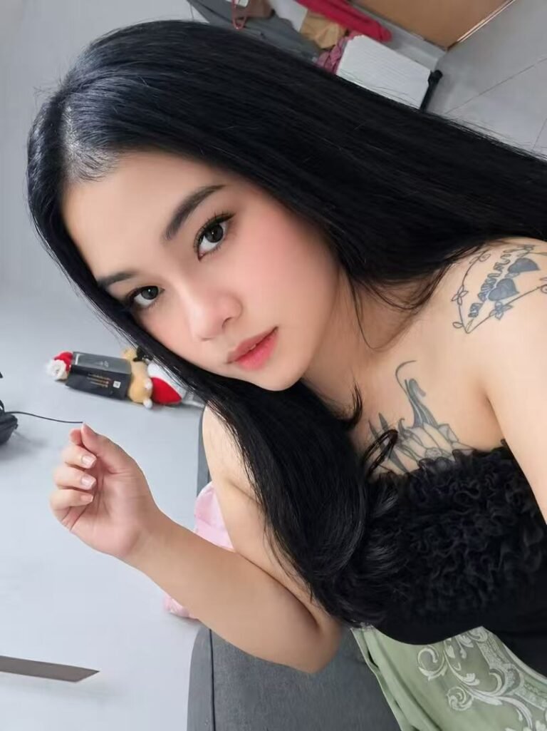 Dina in SRI PETALING