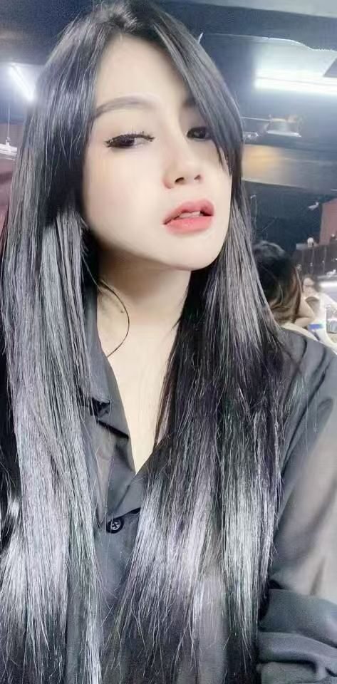 Voka 小姐照片