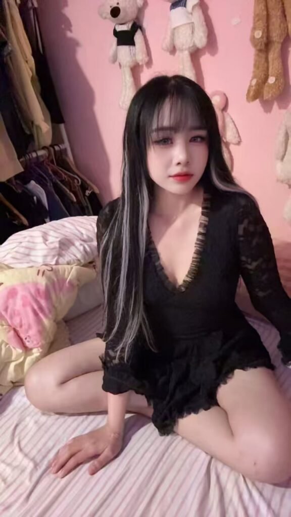 Pinky main profile photo in DAMANSARA