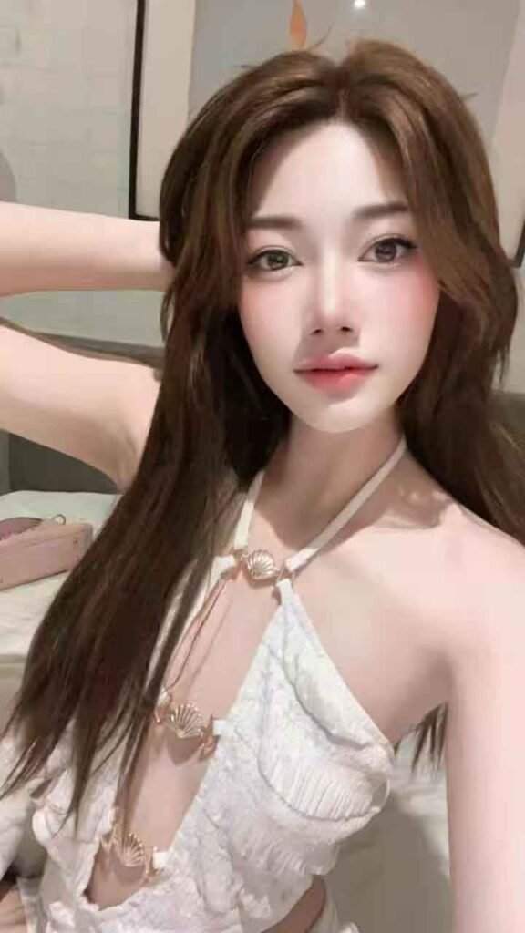 Chloe main profile photo in CHERAS