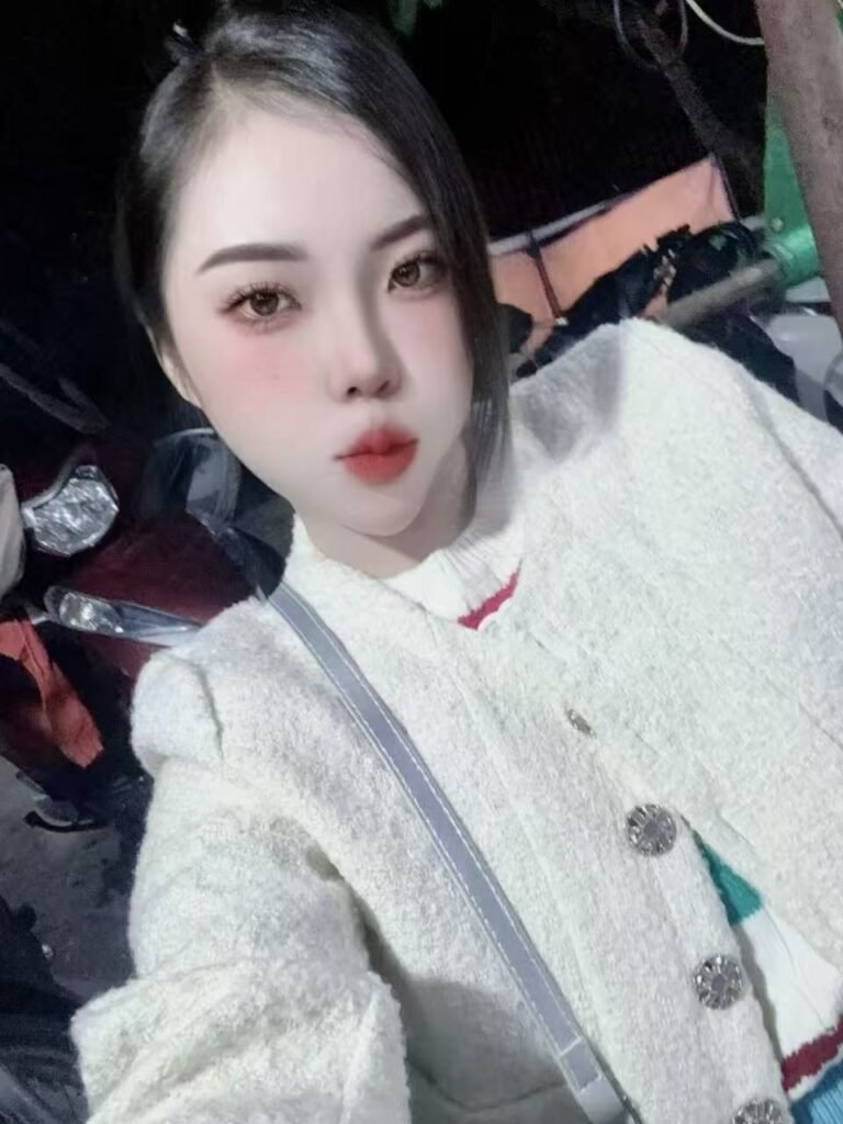 Elise - Vietnamese Girl Available KUCHAI LAMA