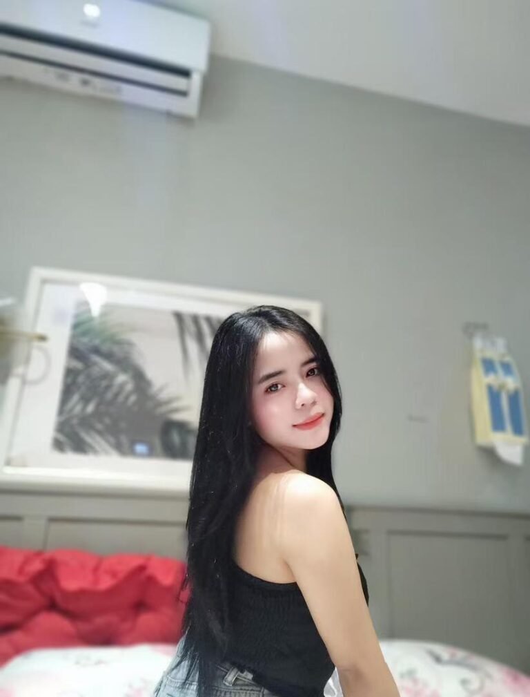 Della - Indonesian Escort CHERAS